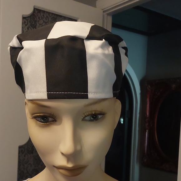 Spirit Black and White Adult Jailbird Costume - Picture 7 of 10